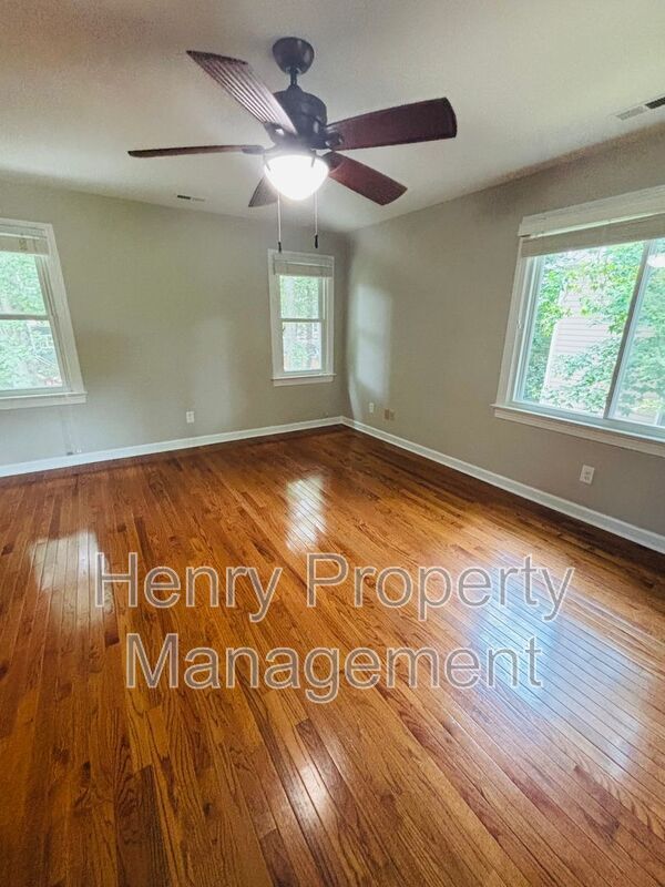 Building Photo - 203 Langston Mill Ct