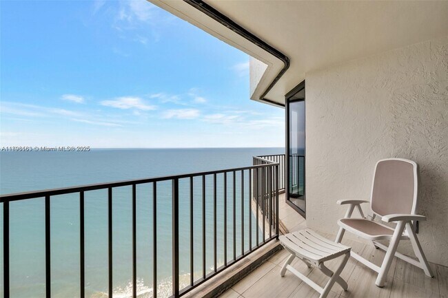 Building Photo - 9650 S Ocean Dr