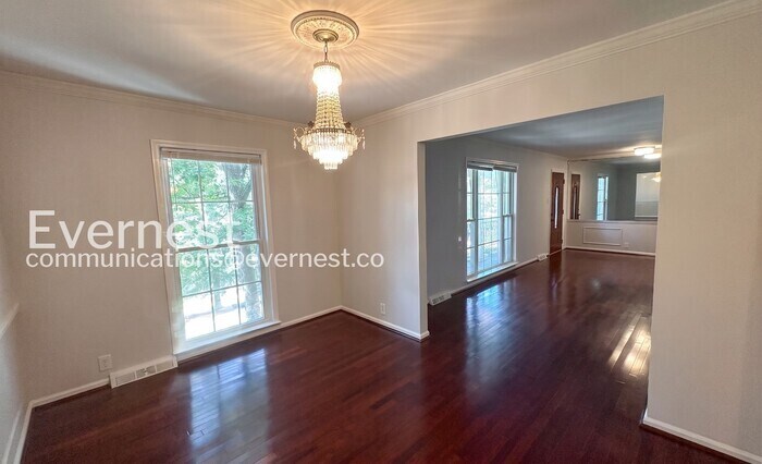 Building Photo - 4829 Clairmont Ave