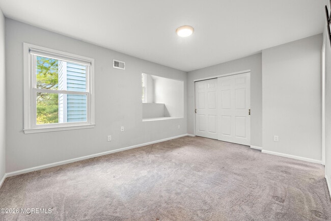 Building Photo - 15 Twain Ct