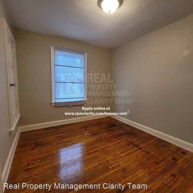 Building Photo - 3 br, 1.5 bath House - 2041 Perth St