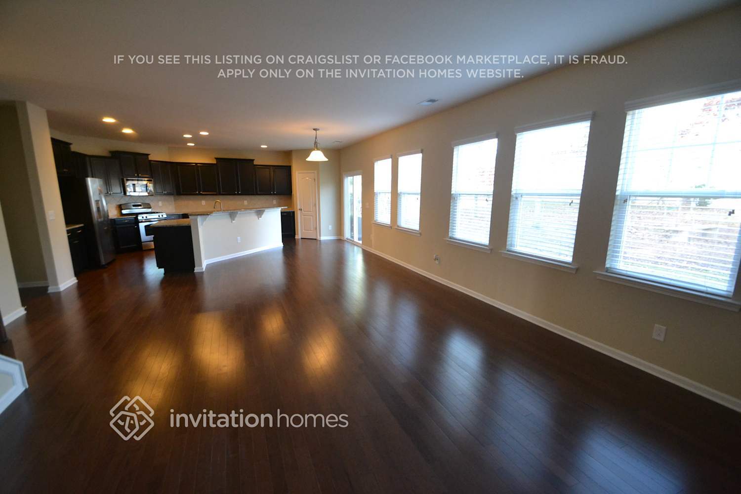 Building Photo - 2717 Lawson Dr