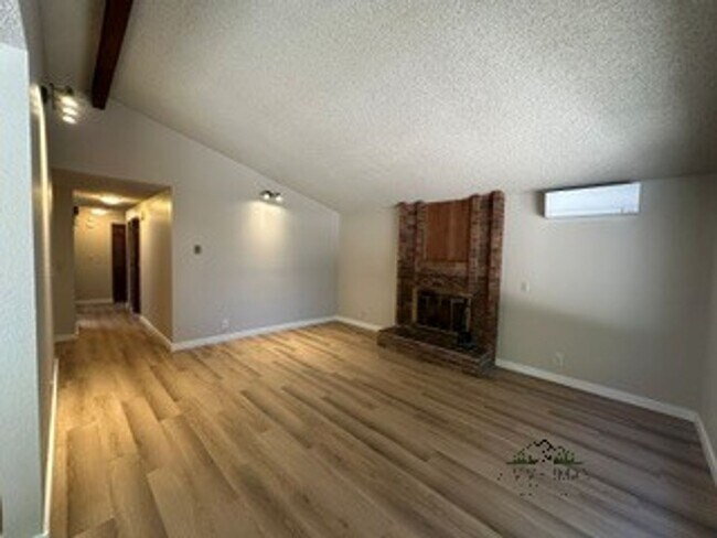 Building Photo - 2653 Erin Way