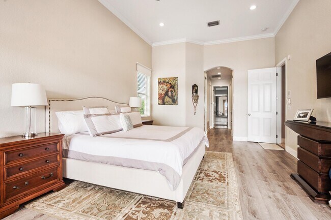 Building Photo - 11710 Paradise Cove Ln