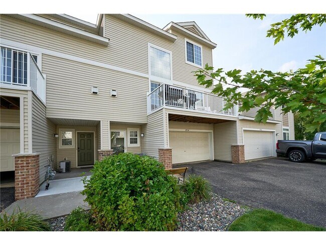 Building Photo - 17734 Elm Rd N