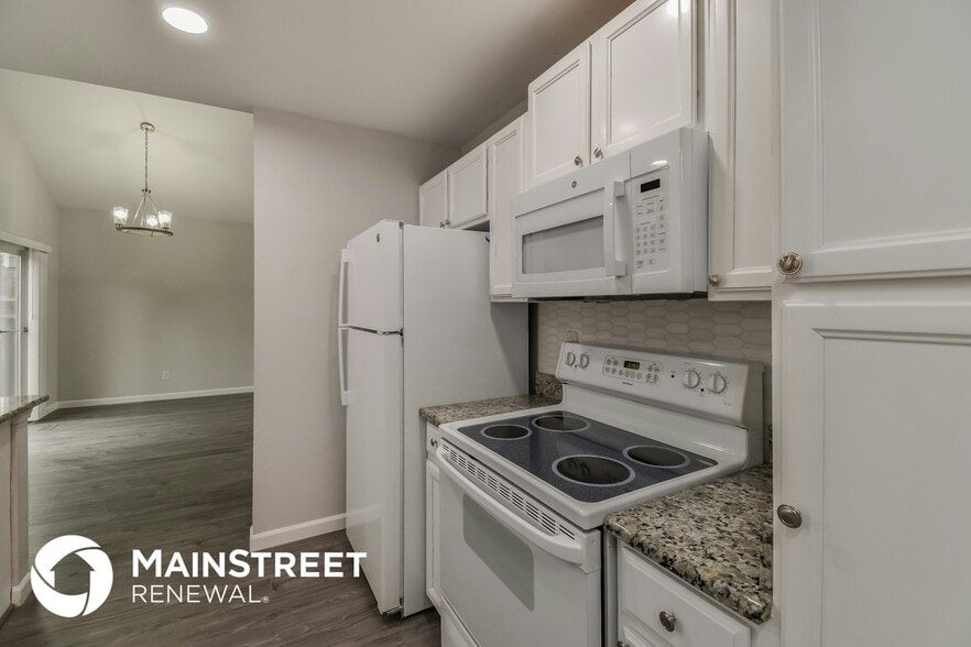 Building Photo - 3620 Hazelwood Ct