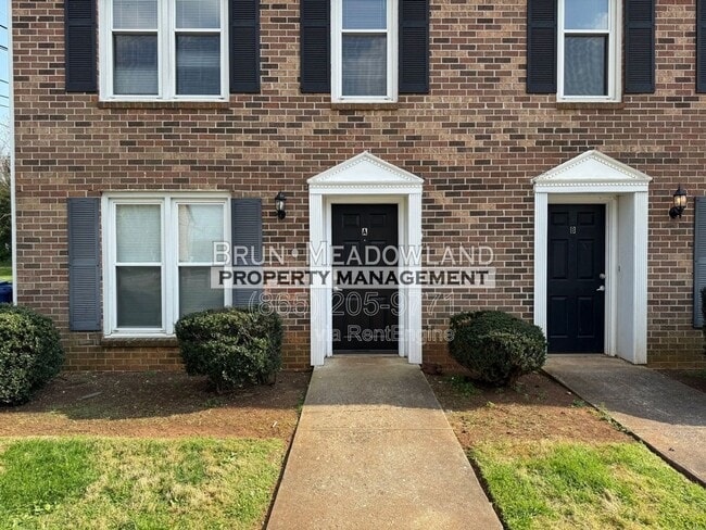 Building Photo - 9116 Parktop Ln NW