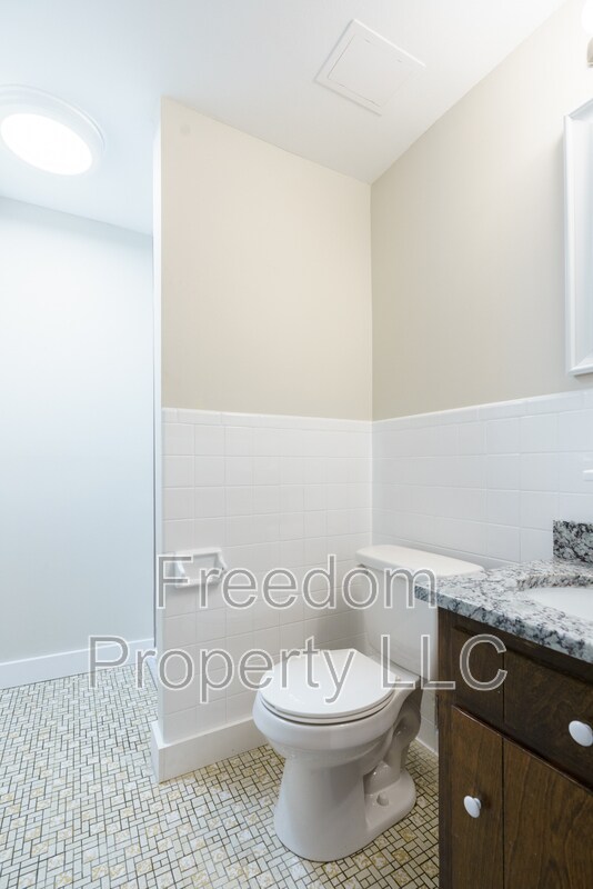 Building Photo - 65 East St