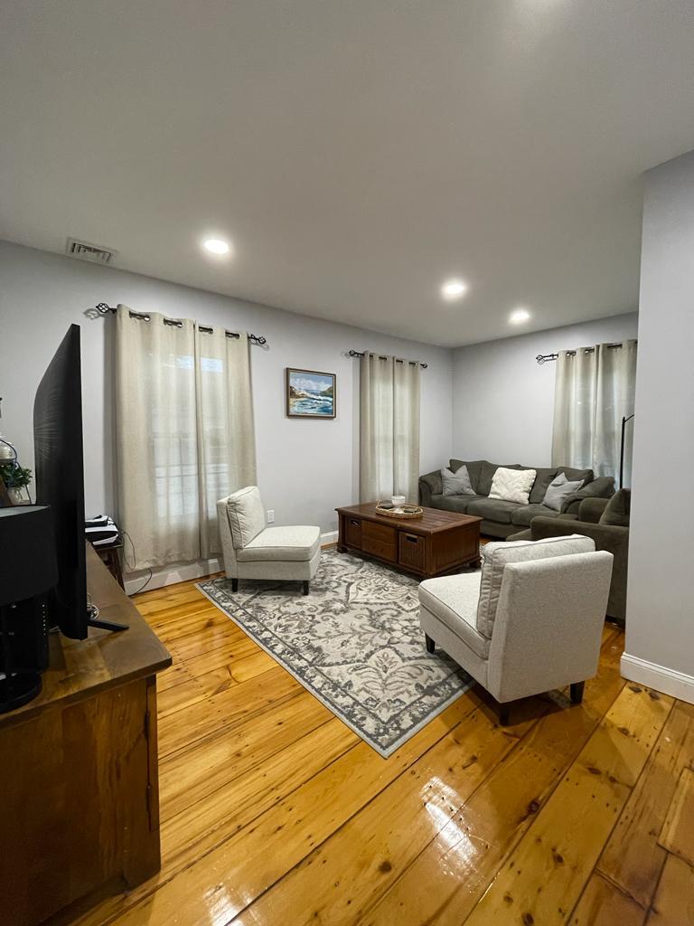 Living Room - 15 River St