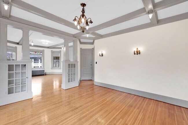 Building Photo - 65 Firglade Ave