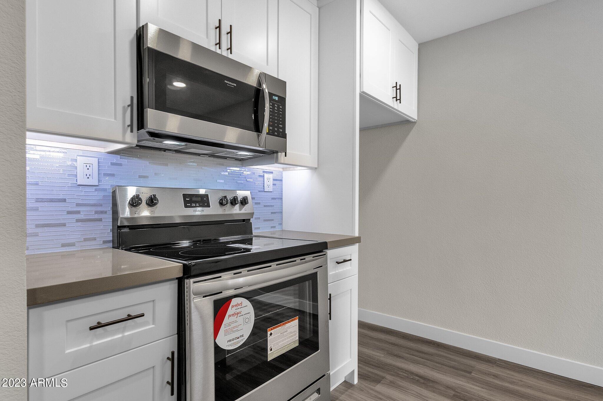 Building Photo - 7625 E Camelback Rd