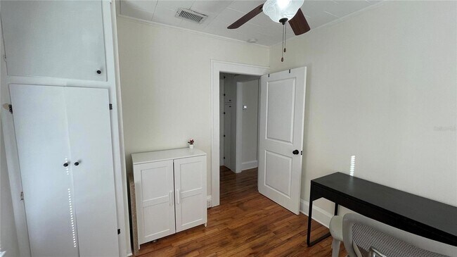 Building Photo - 3503 7th Ave W