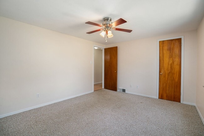 Building Photo - Recently Updated Home in Baldwin!