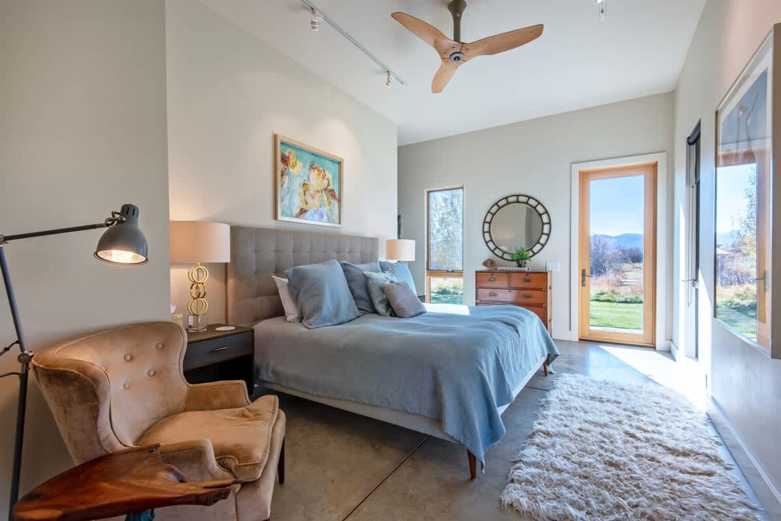 Building Photo - 5420 S 2000 W