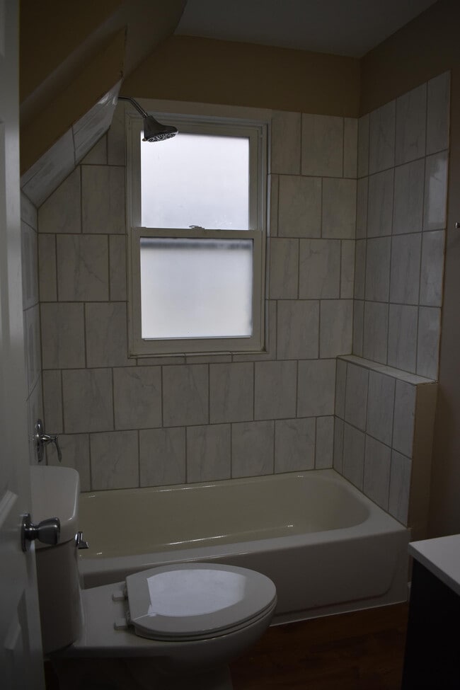 Building Photo - 5360 N 29th St