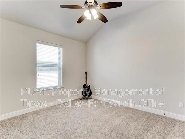 Building Photo - 1612 Town Creek Cir