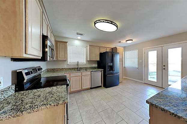 Building Photo - 13322 Hilltop Cir