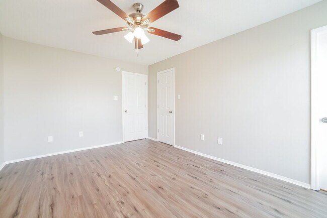 Building Photo - 9179 Belmont Dr