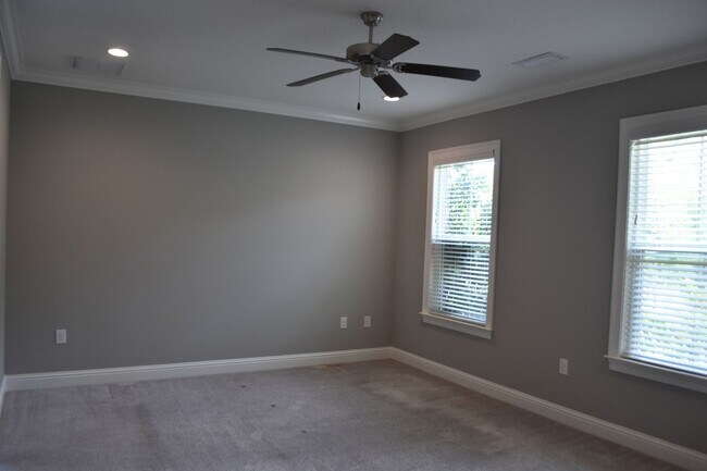Building Photo - Marina Village 3 Bedroom Available for Lease