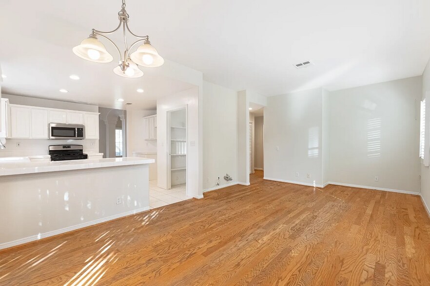 Building Photo - 17333 San Jose St