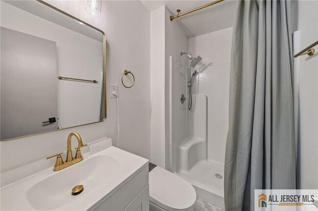 Building Photo - 0 Nicholas Ct