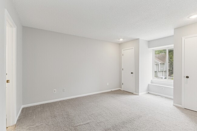 Building Photo - 8929 Hauser St