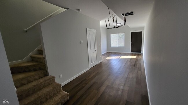 Building Photo - 515 N Oxford St