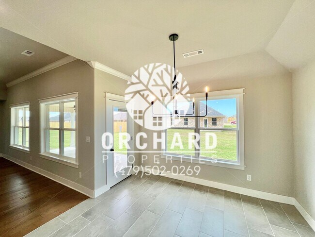 Building Photo - Tontitown- Single-Family Home- Desirable Hickorywood Plan- 4 Bedroom!