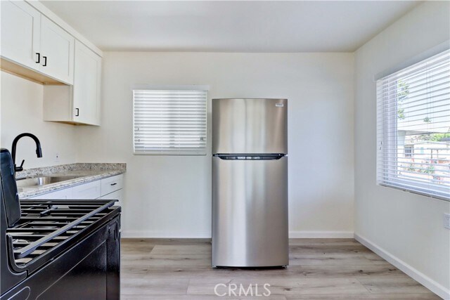 Building Photo - 312 Avenida Del Mar