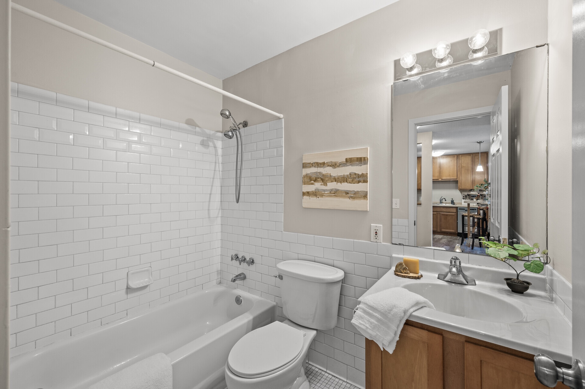 Building Photo - 3729 Snelling Ave