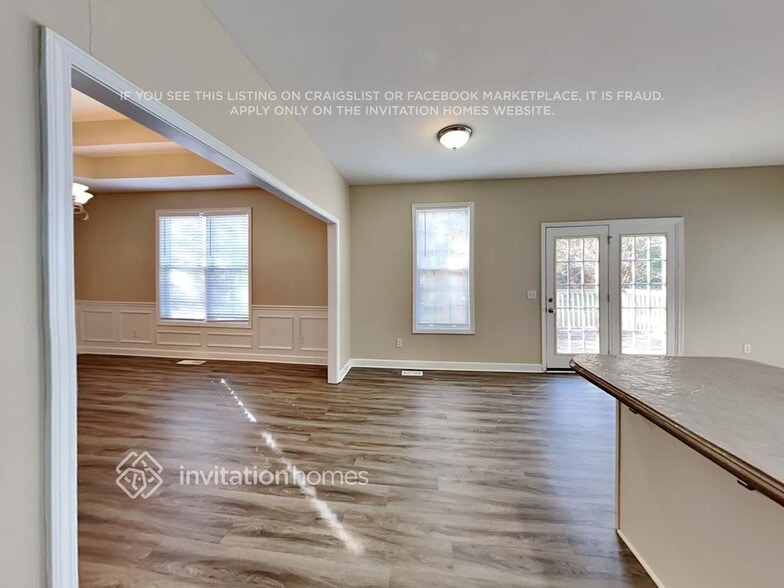 Building Photo - 6495 Dexters Dr