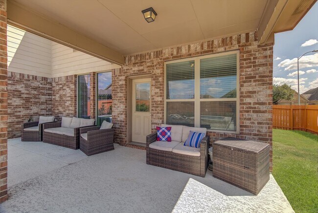 Building Photo - 4203 Bergamo Shores Dr