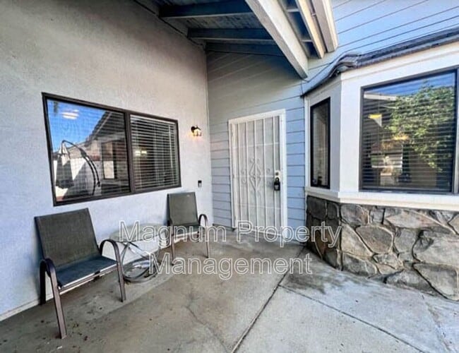 Building Photo - 27773 Moonridge Dr