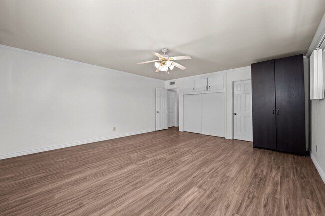 Building Photo - 4910 Gary St