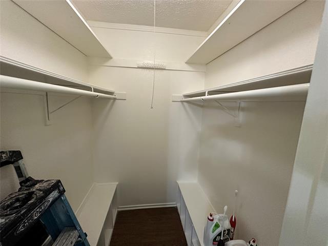 Building Photo - 917 Cherrywood Trail