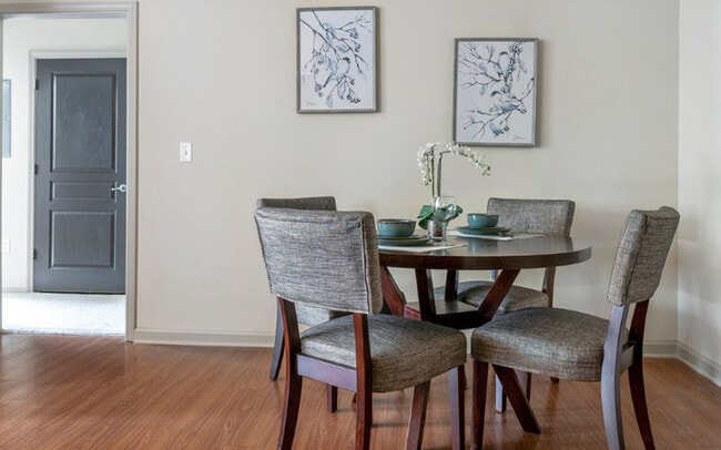 Building Photo - 1100 Ashwood Pkwy