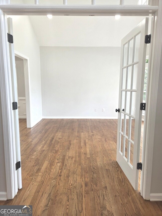 Building Photo - 3770 Glennvale Ct