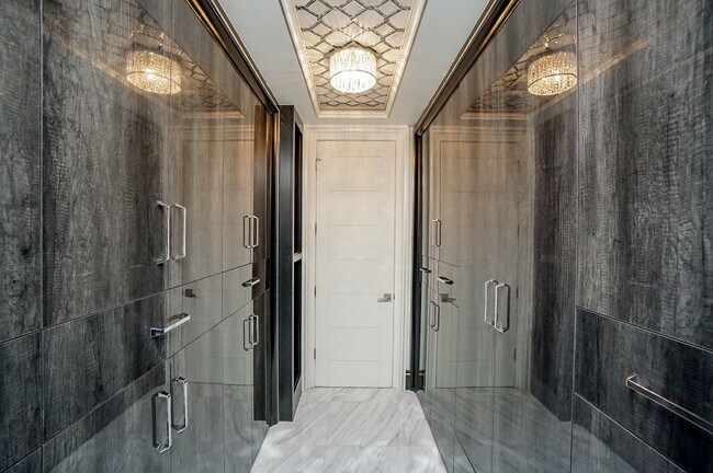 Building Photo - 5711 Sugar Hill Dr