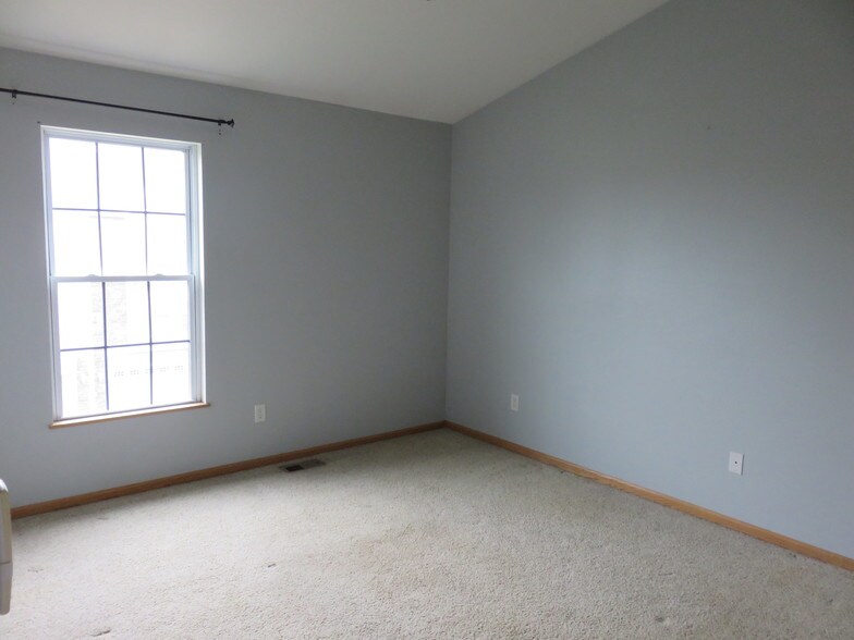 Building Photo - 8302 Westown Pkwy