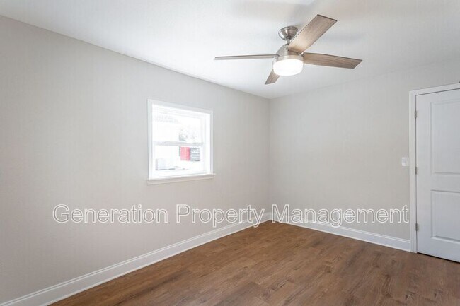 Building Photo - 1902 S Watkins St