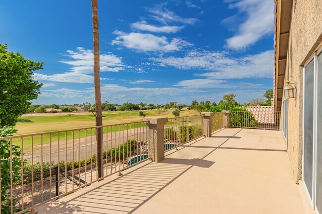 Building Photo - 4 Bedroom 2.5 Bath w/3 Car Garage in Superstition Springs****$1000 off first months rent*****