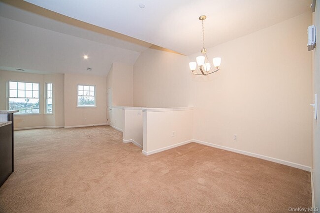 Building Photo - 12 Sophia Ct