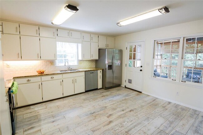 Building Photo - 4156 Westerleigh Ct NW
