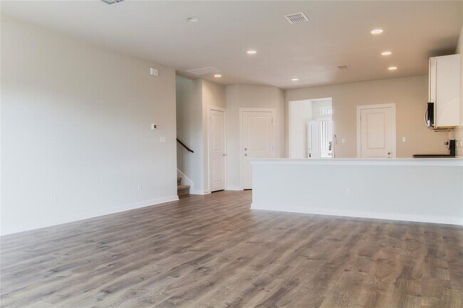 Building Photo - 17506 El Hidalgo Dr