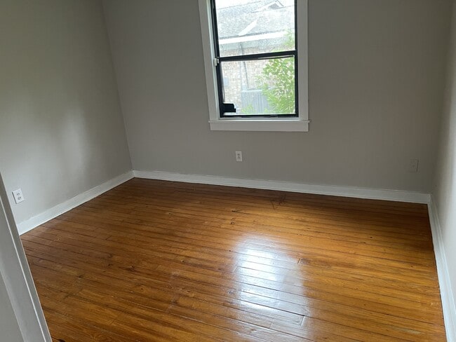 Building Photo - 5457 101st St