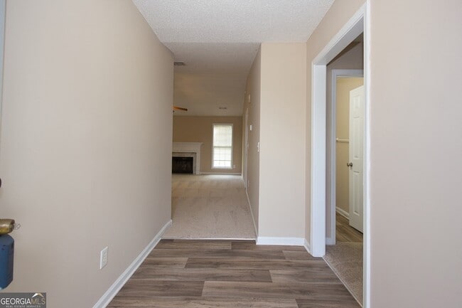 Building Photo - 1302 Palmer Ln