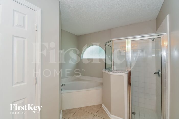 Building Photo - 3207 Woodglen Dr
