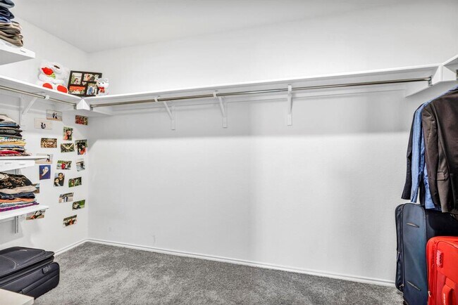 Building Photo - 232 Bougainvillea Lp