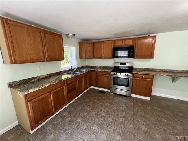 Building Photo - 1186 NY-104B