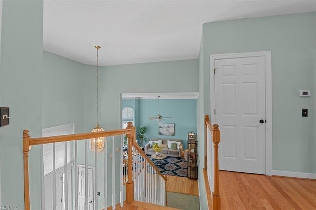 Building Photo - 232 Suri Dr